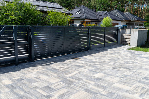 Best Residential Driveway Paver Services  in Bloomingdale, IL