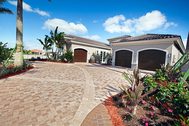 Best Interlocking Driveway Pavers  in Bloomingdale, IL